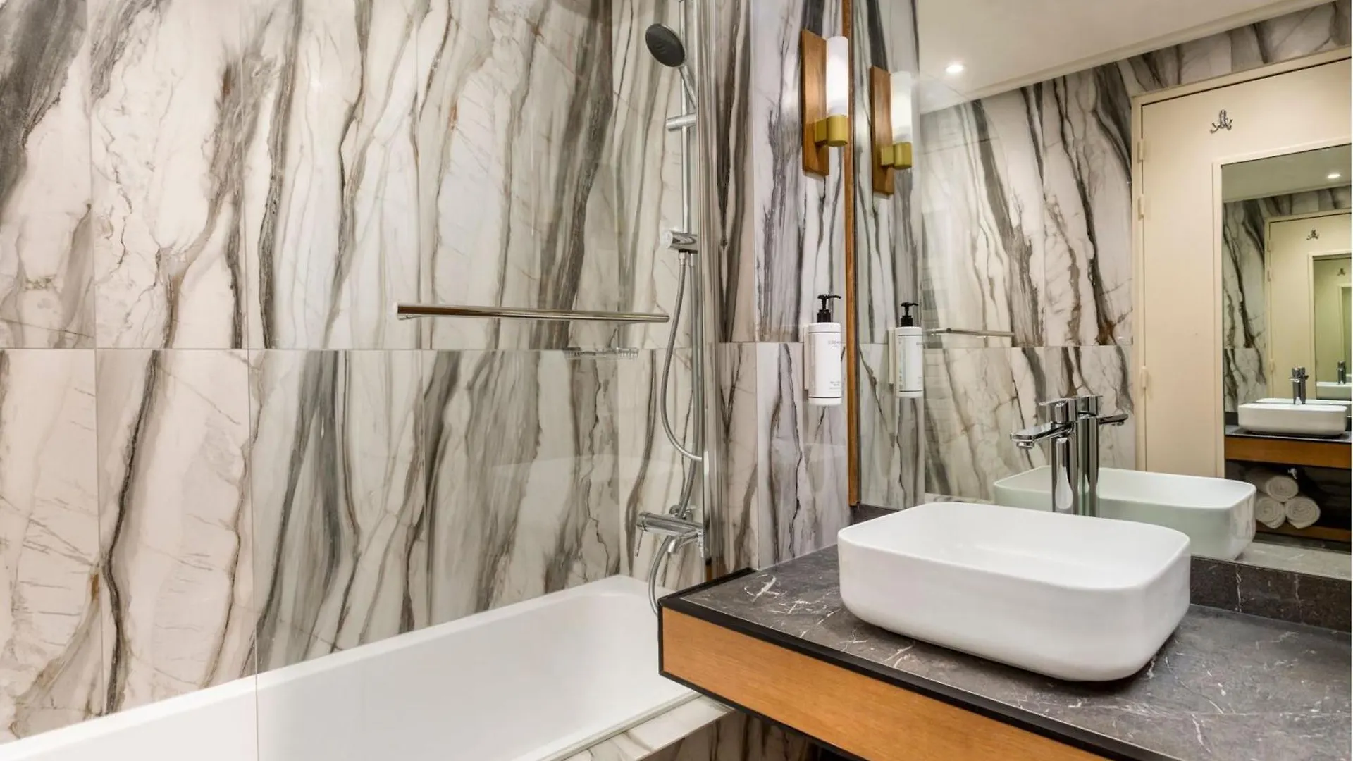 Merveil - Signature Suite - Louvre - Bourse II Paris 0*,  France